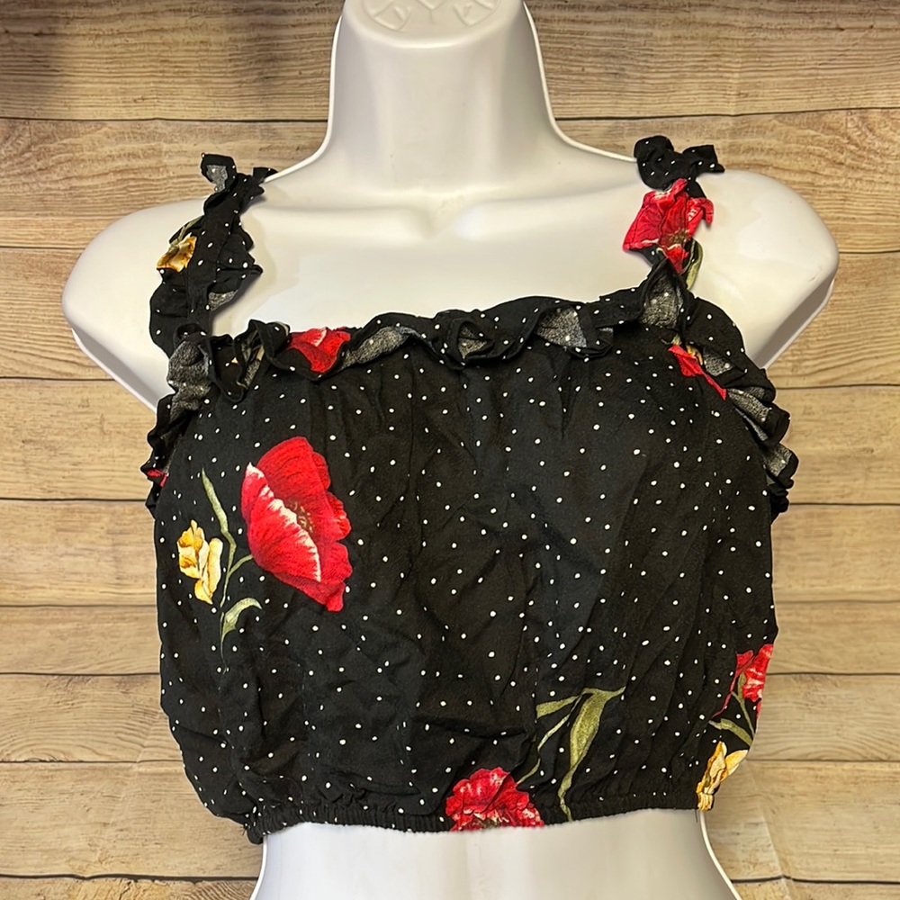Woven Top/Crop - Black / Red (Smoker)